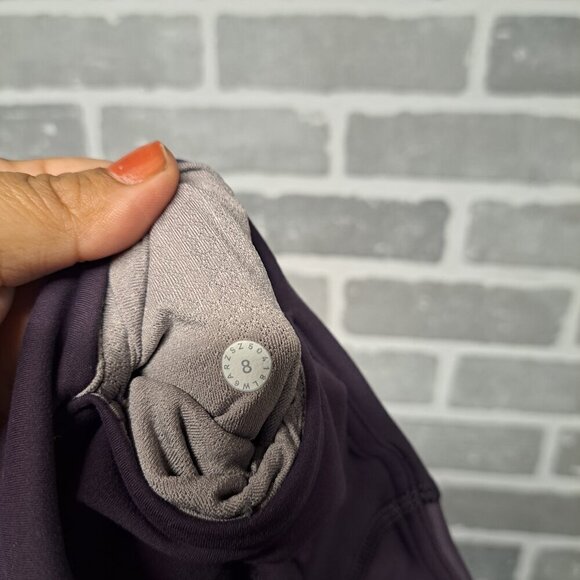 Lululemon Power Lines Crop *21 Inches In Cyber / Dark Chrome Purple Size 8 - Picture 10 of 10